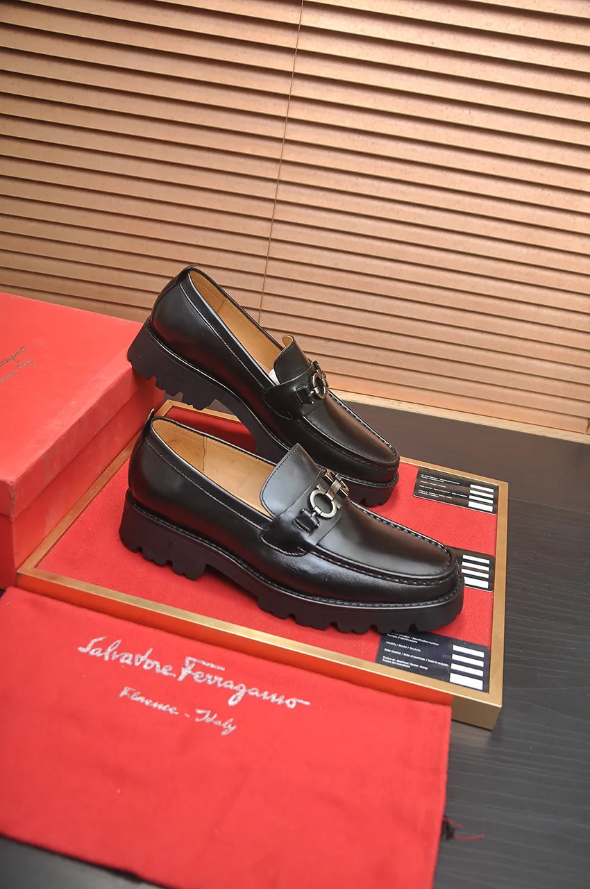 Men's shoes 💰500💶[Ferragamo/Ferragamo] The latest model in the counter. Original imported high-quality cowhide with open edges + imported 🐂 water-dyed cowhide lining + original luxury metal buckle + original combined outsole. Comparison without pressure 38--45 (45 is custom-made and cannot be returned or exchanged)